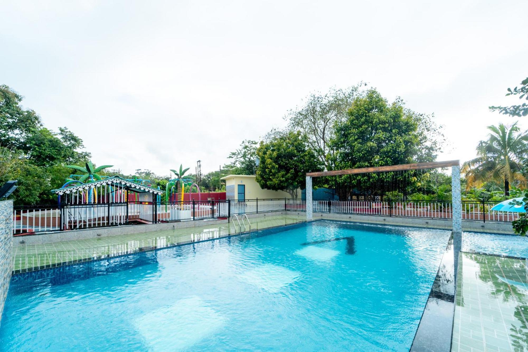Treebo Green Village Resort - Goa Maneri  Экстерьер фото